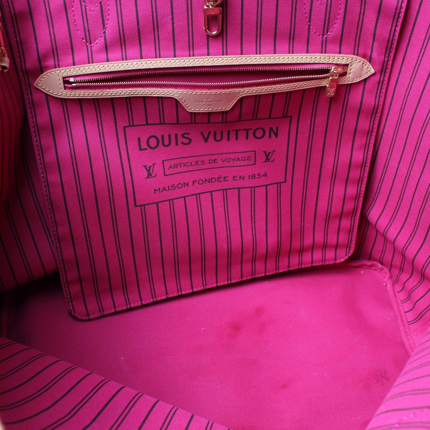 Neverfull GM W/ Wallet Monogram