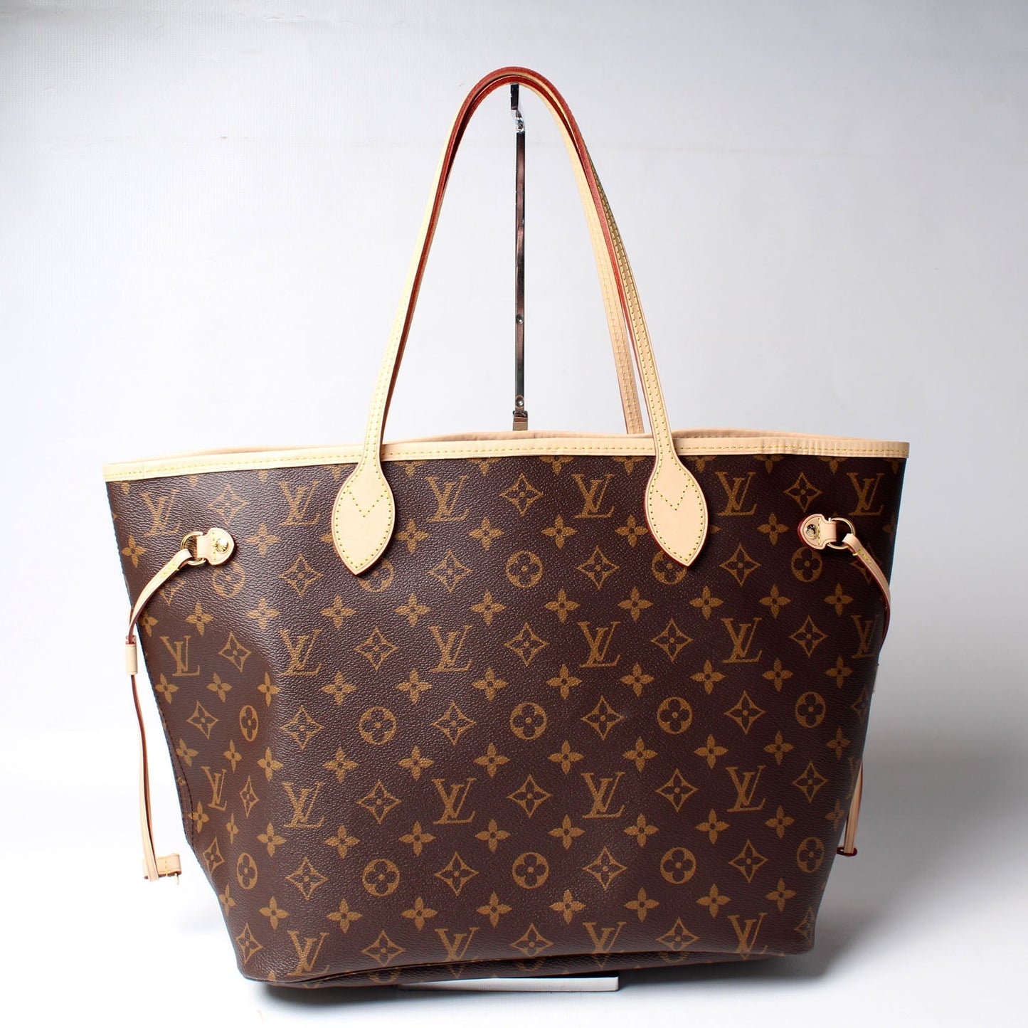Neverfull MM Monogram
