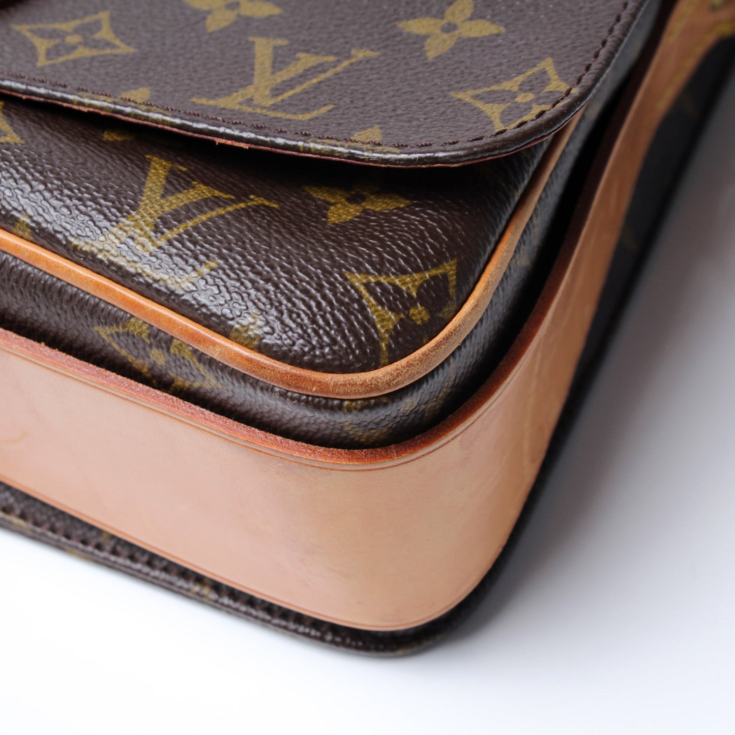 Cartouchiere GM Monogram