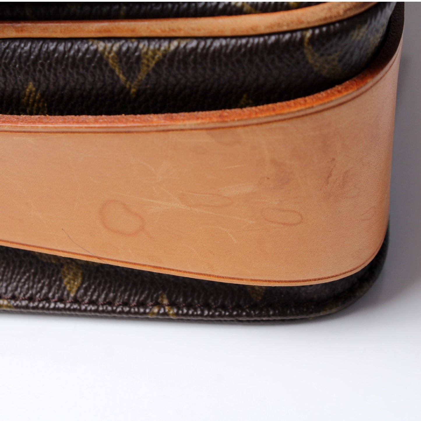 Cartouchiere GM Monogram