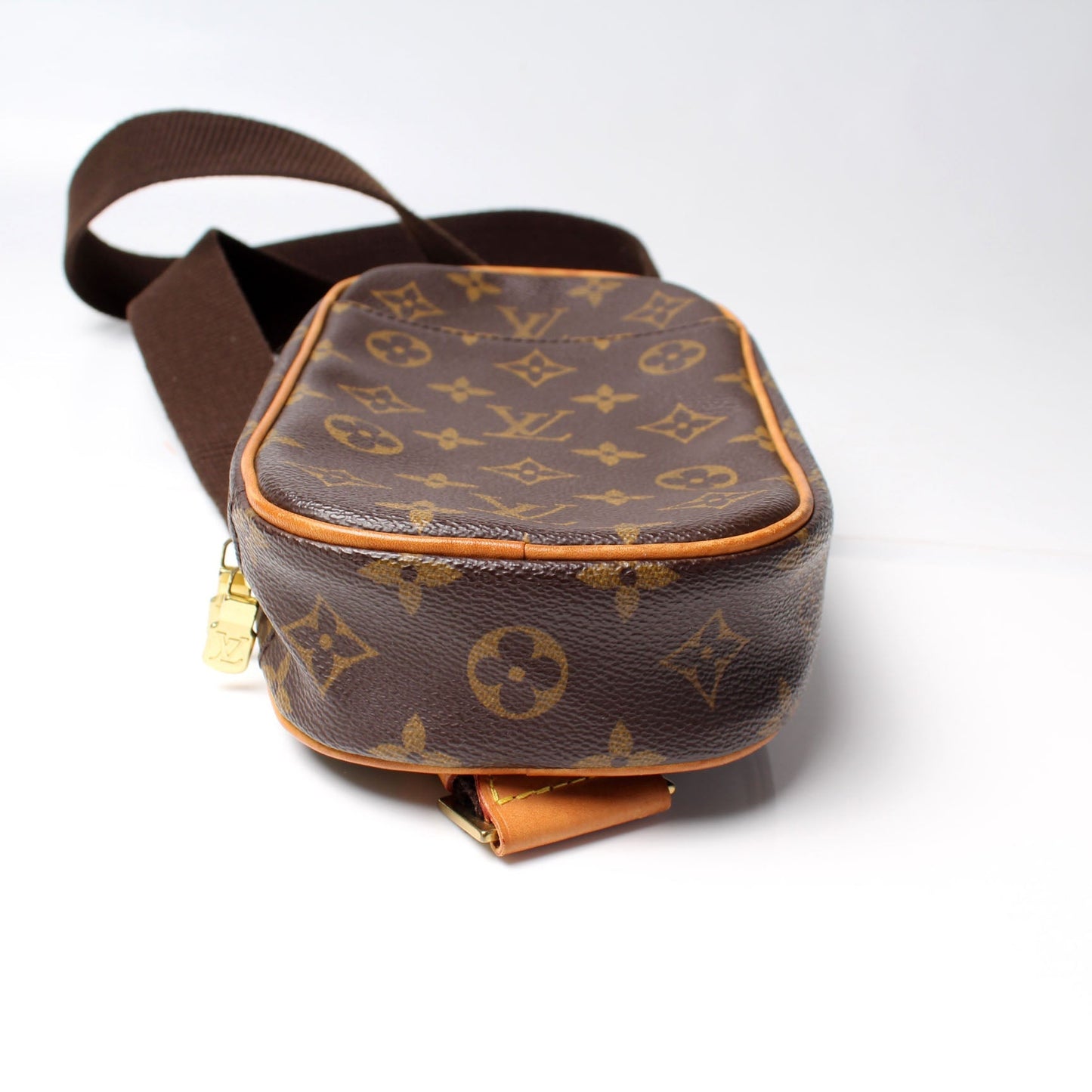 Pochette Gange Monogram