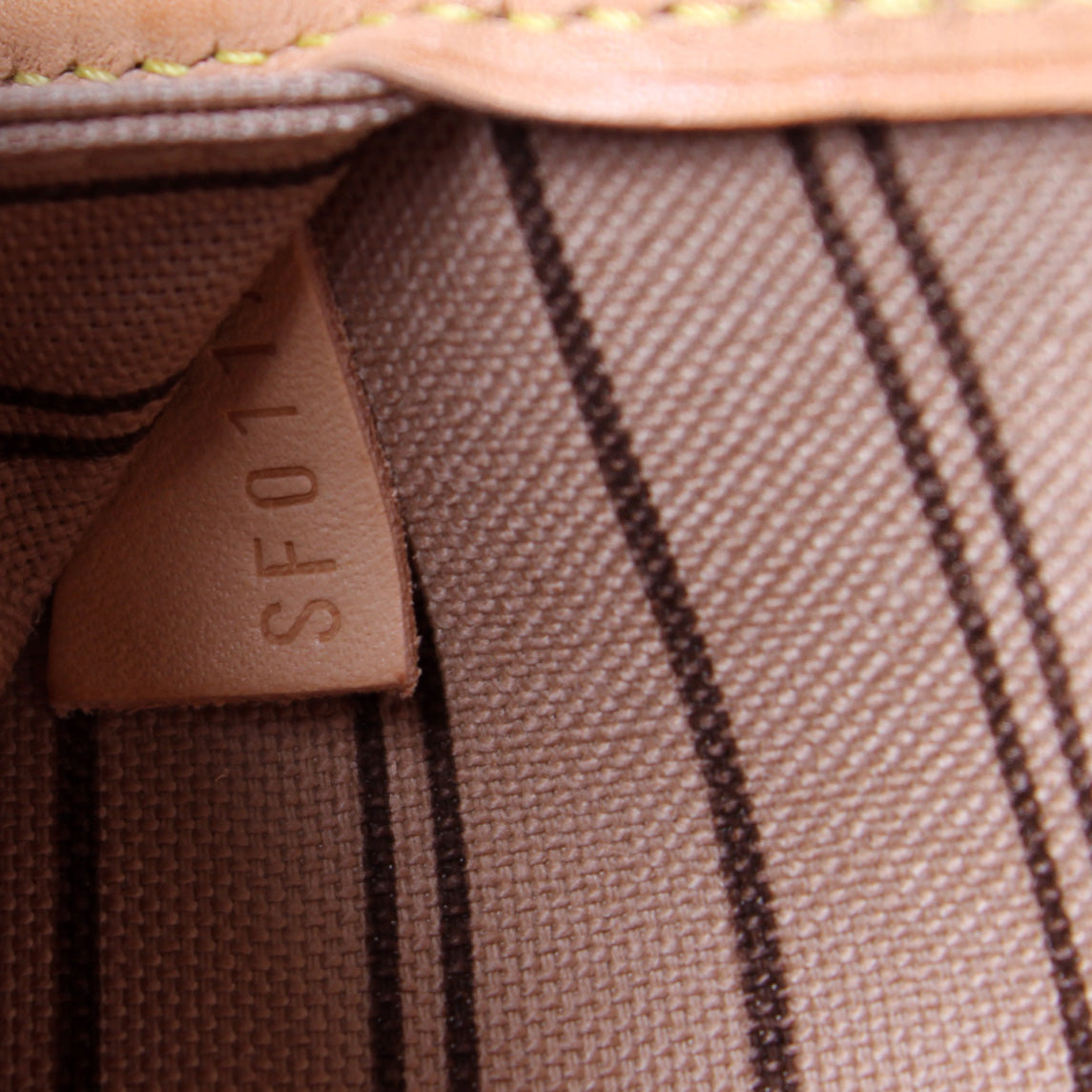 Neverfull MM Monogram