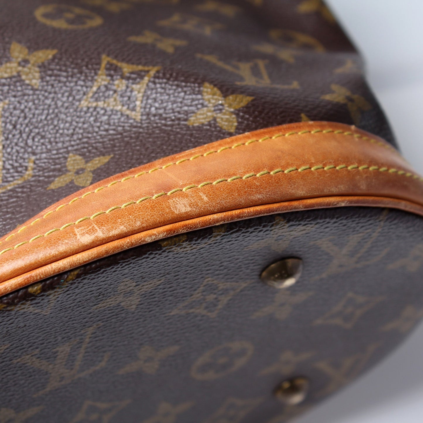 Petit Bucket Monogram