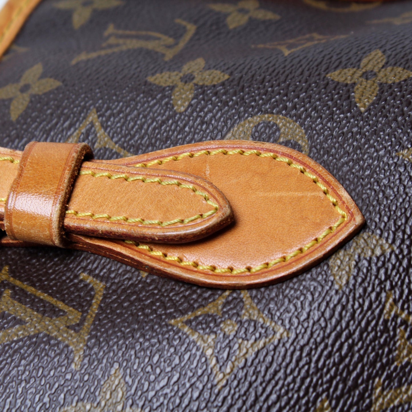 Petit Bucket Monogram