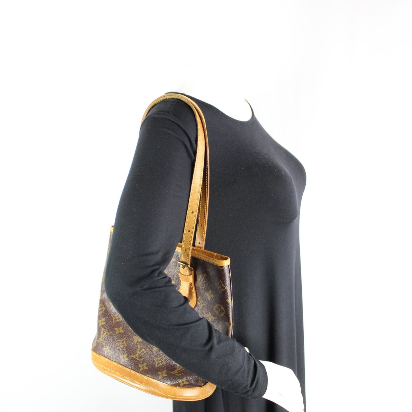 Petit Bucket Monogram