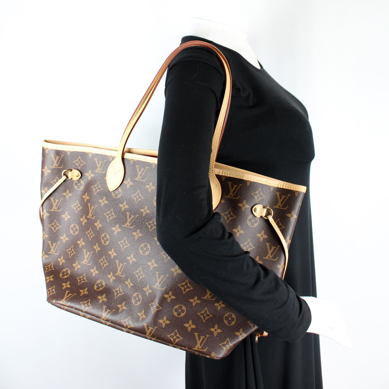 Neverfull MM Monogram