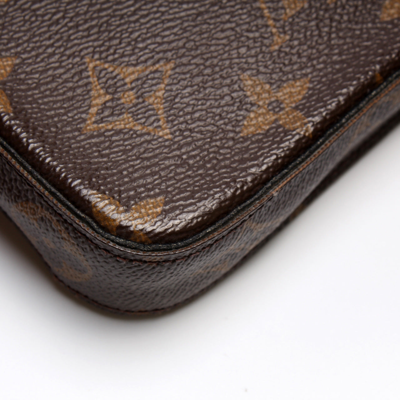 Pochette Felicie Monogram