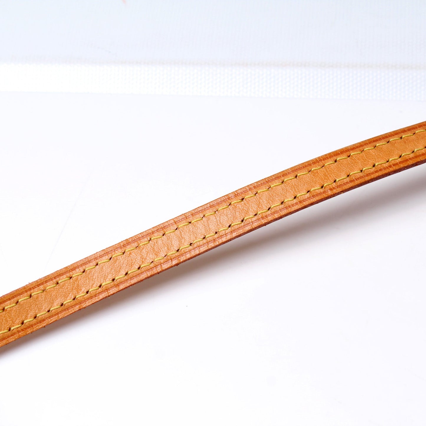 Roxbury Drive Vernis