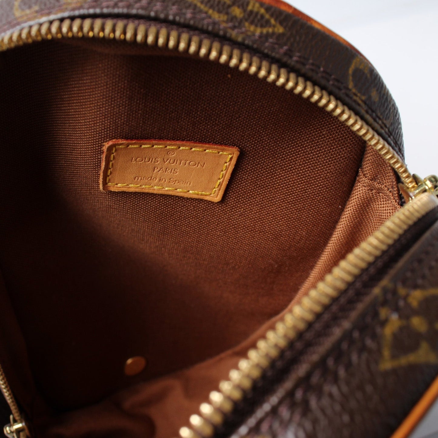 Pochette Gange Monogram