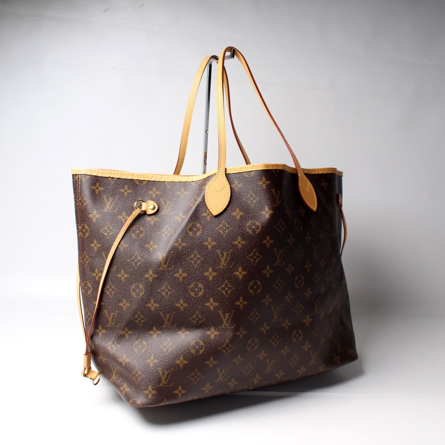 Neverfull GM Monogram
