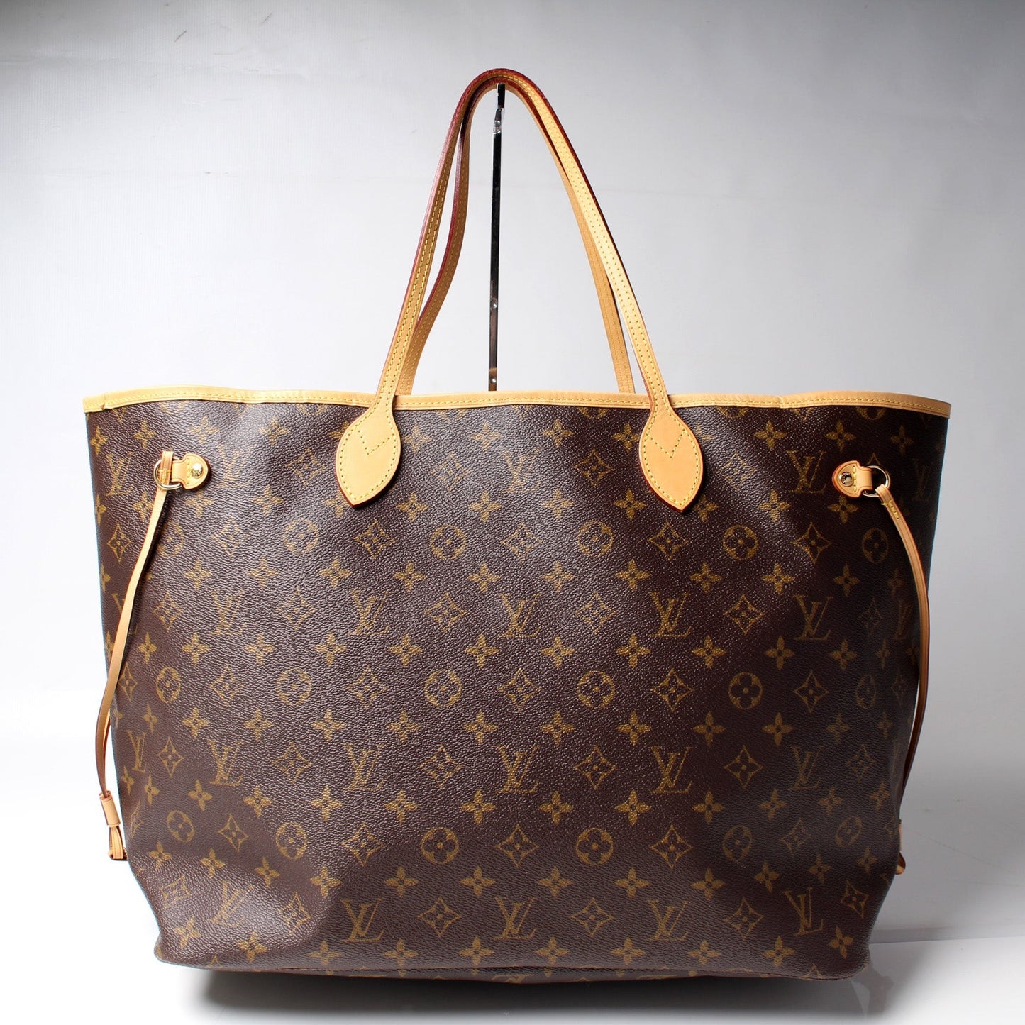 Neverfull GM Monogram