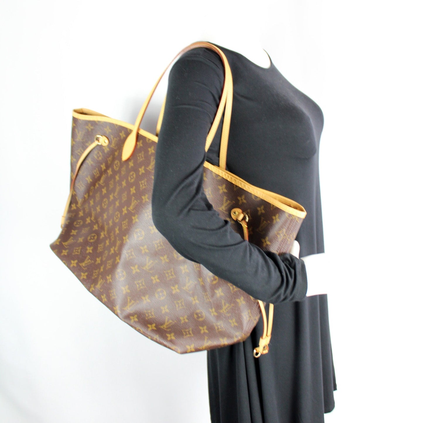 Neverfull GM Monogram