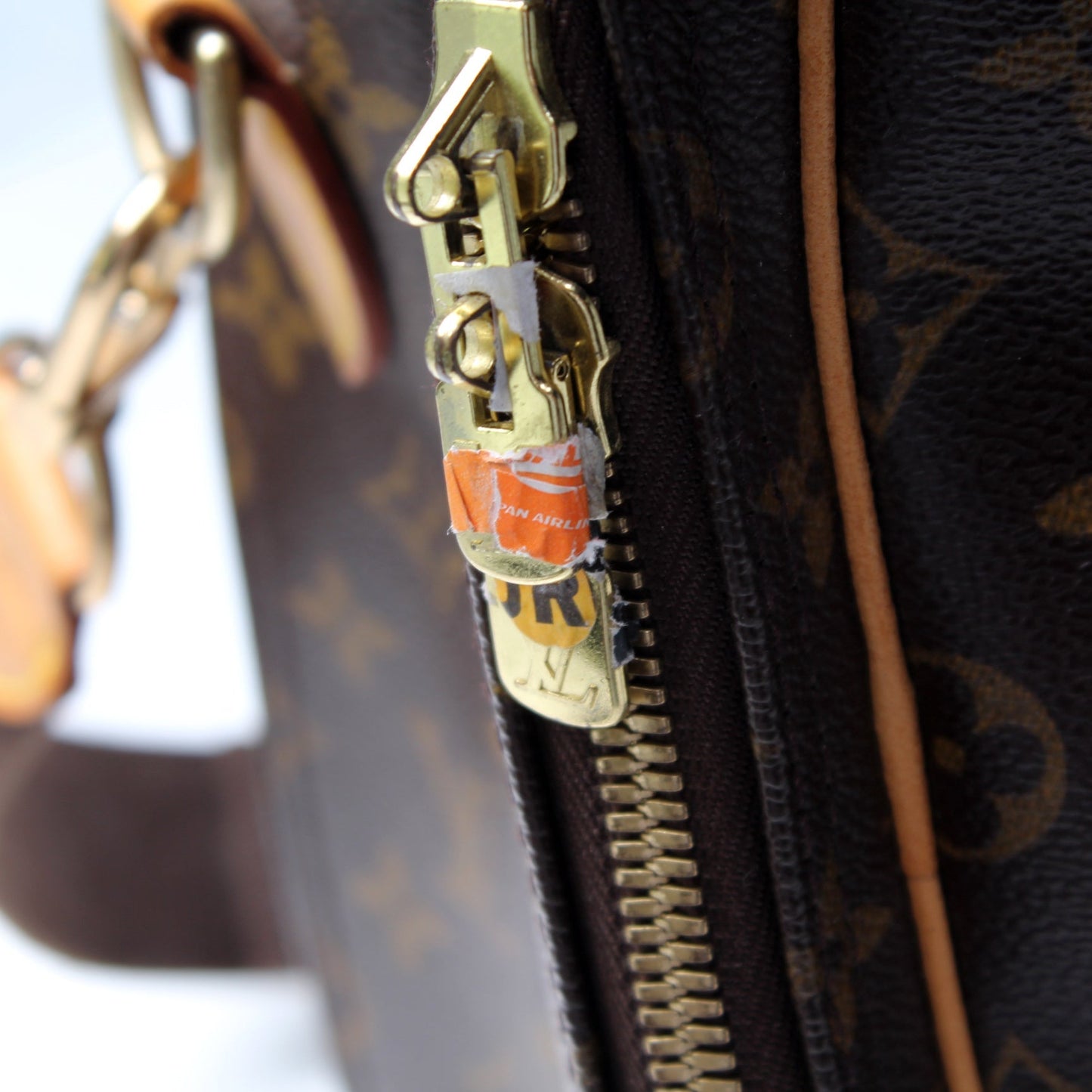 Alize 2 Compartment Monogram