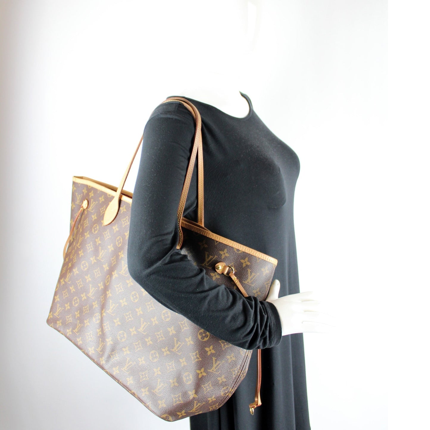 Neverfull GM W/ Wallet Monogram