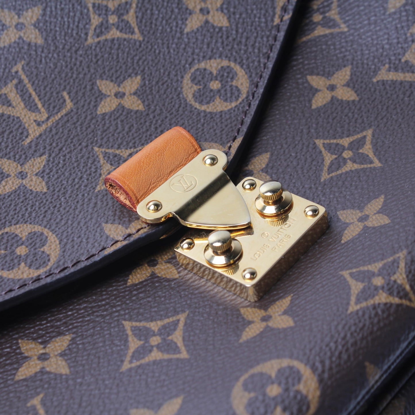 Pochette Metis Monogram