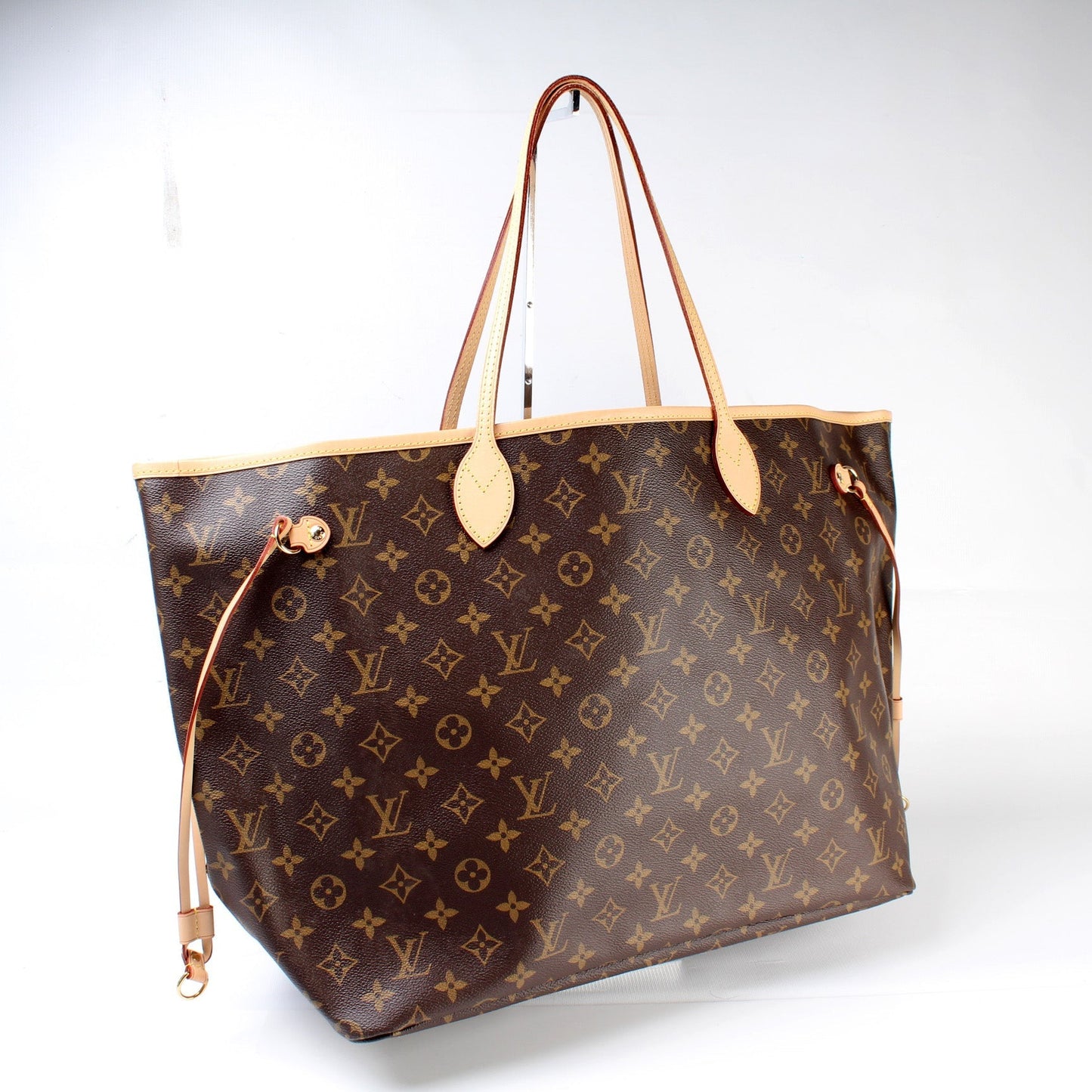 Neverfull GM Monogram
