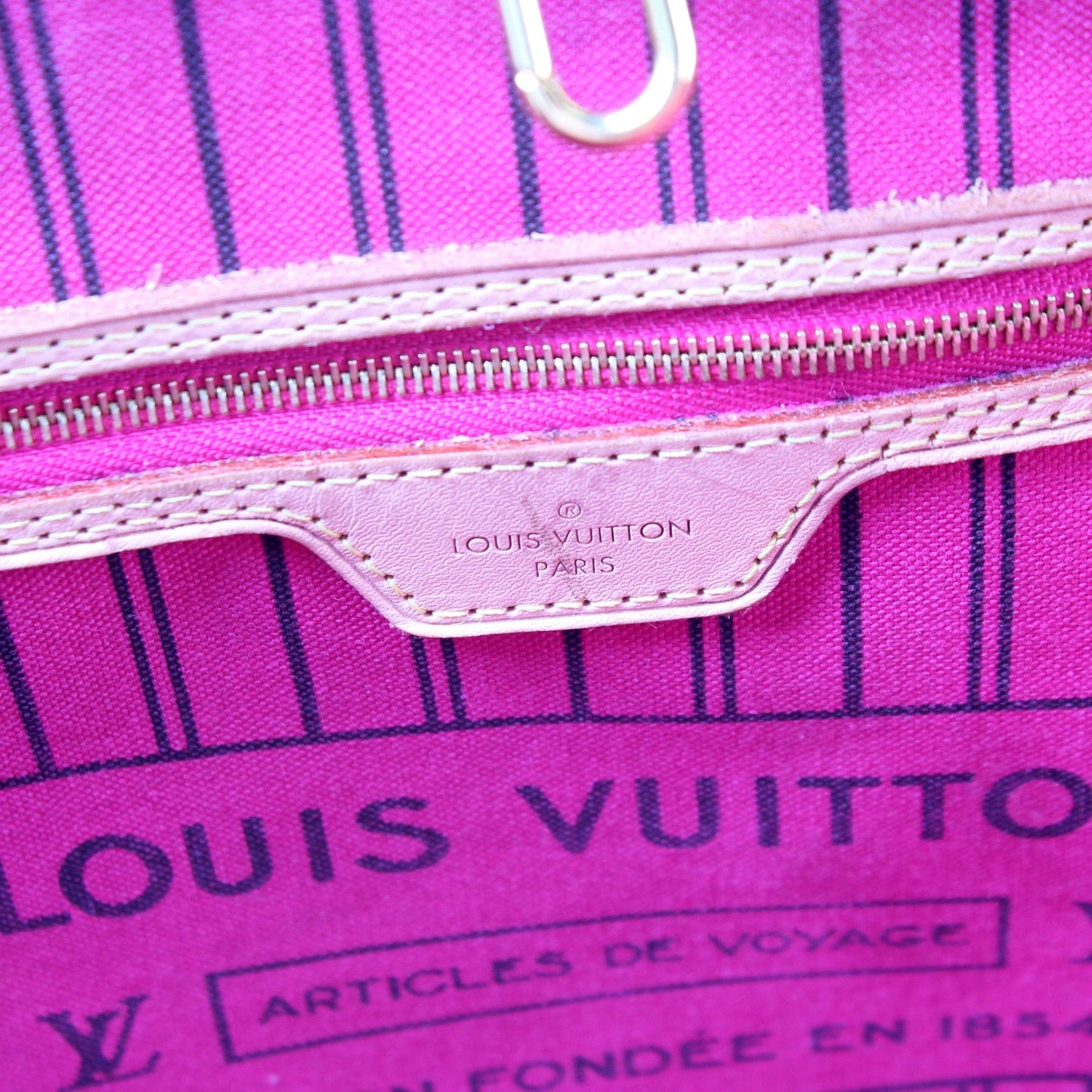 Neverfull MM Monogram