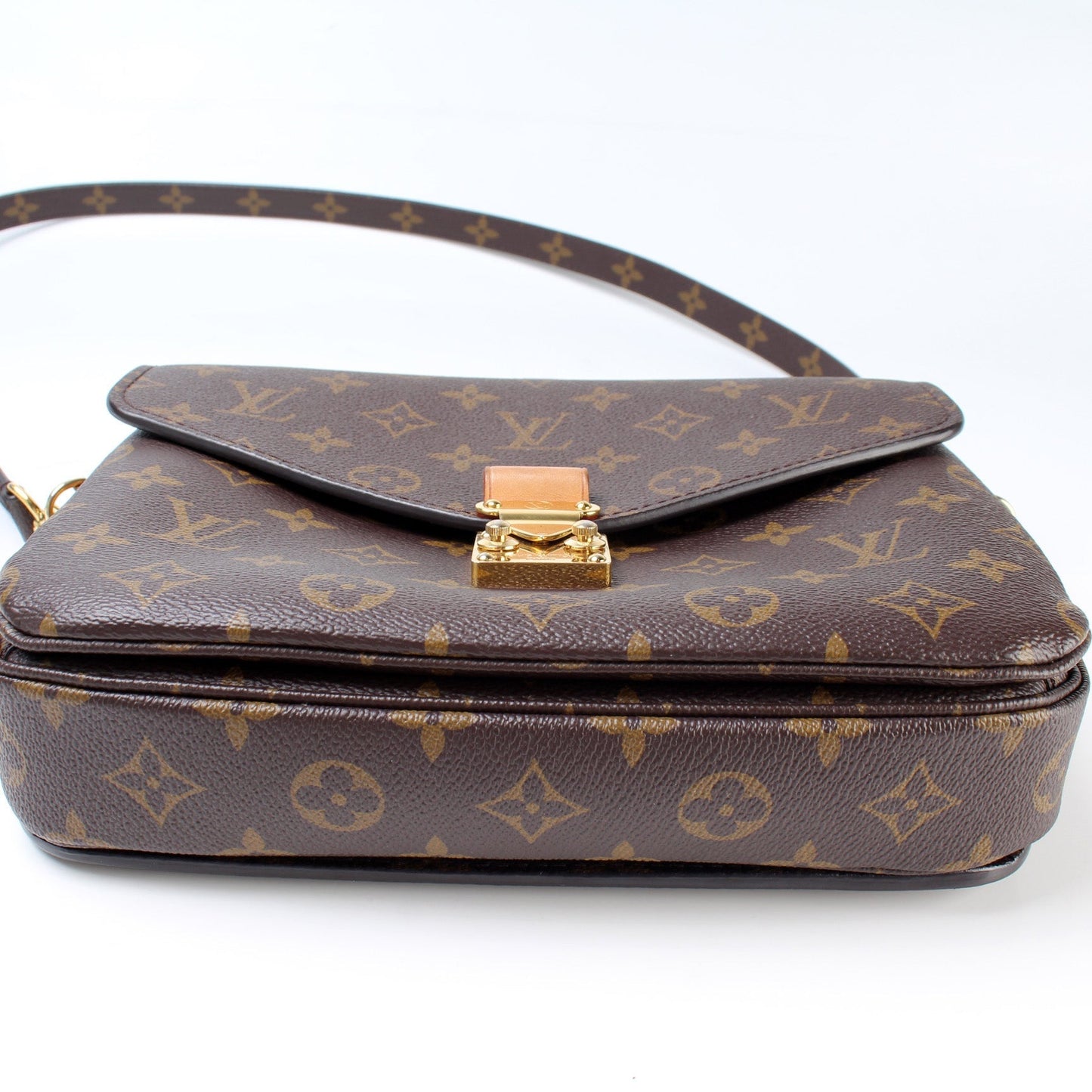 Pochette Metis Monogram