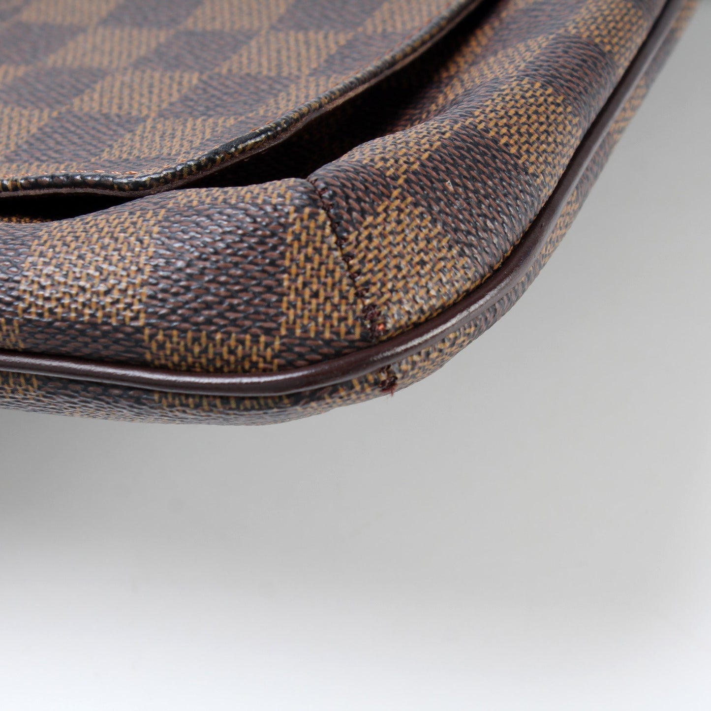 Musette Salsa Long Damier Ebene