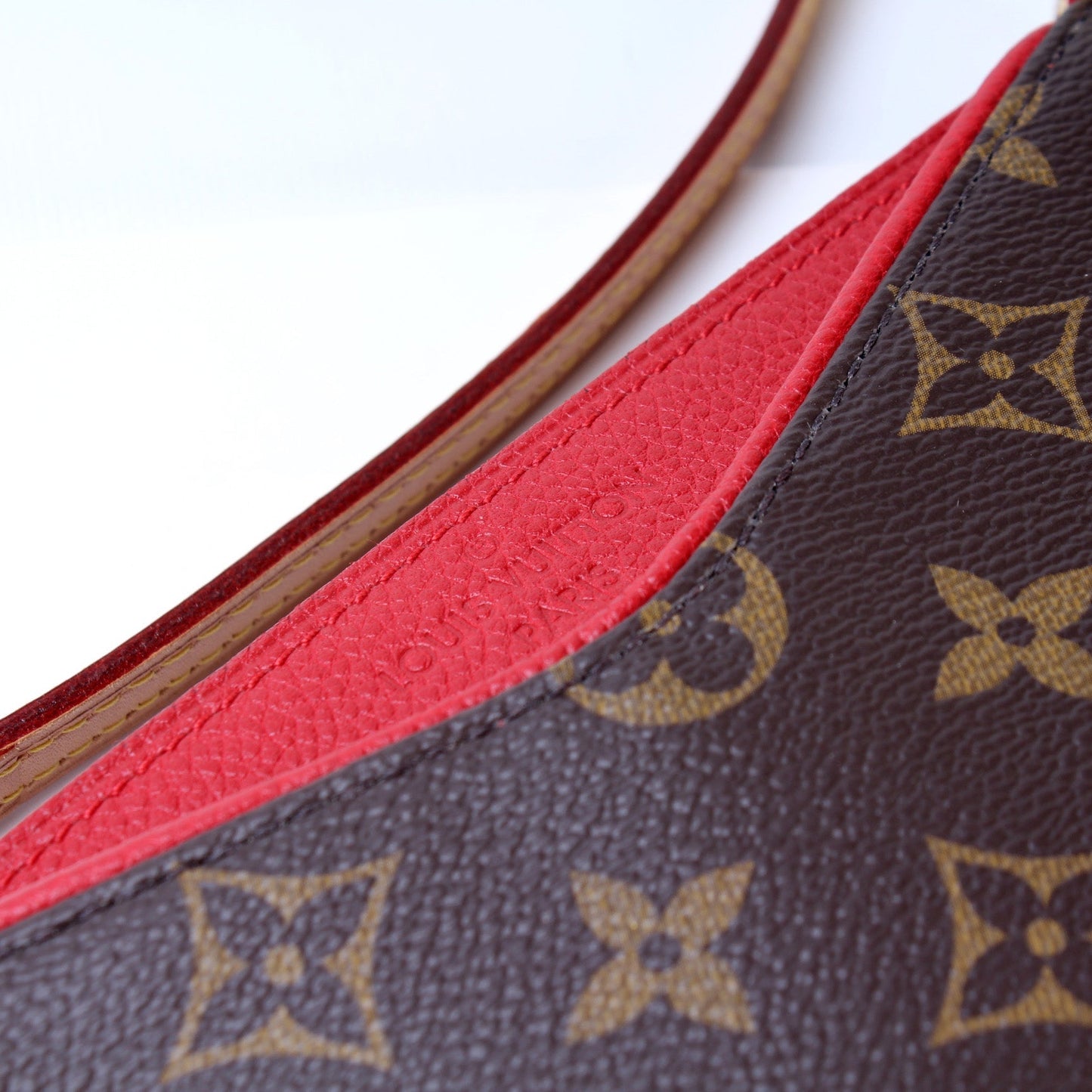 Pallas Clutch Monogram