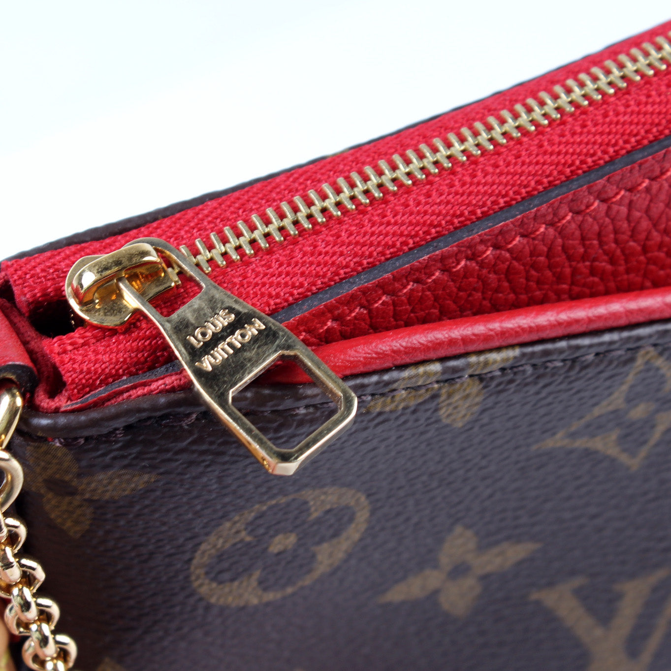 Pallas Clutch Monogram