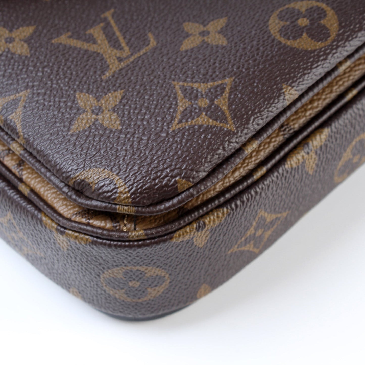 Pochette Metis Monogram Reverse