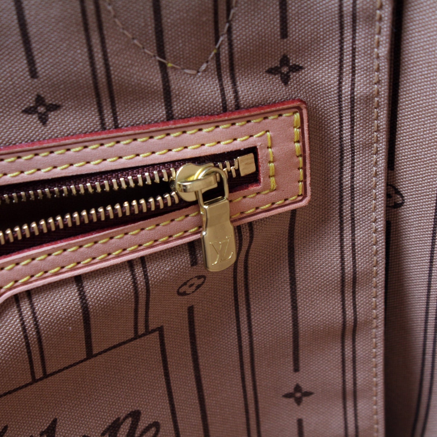 Neverfull MM Monogram