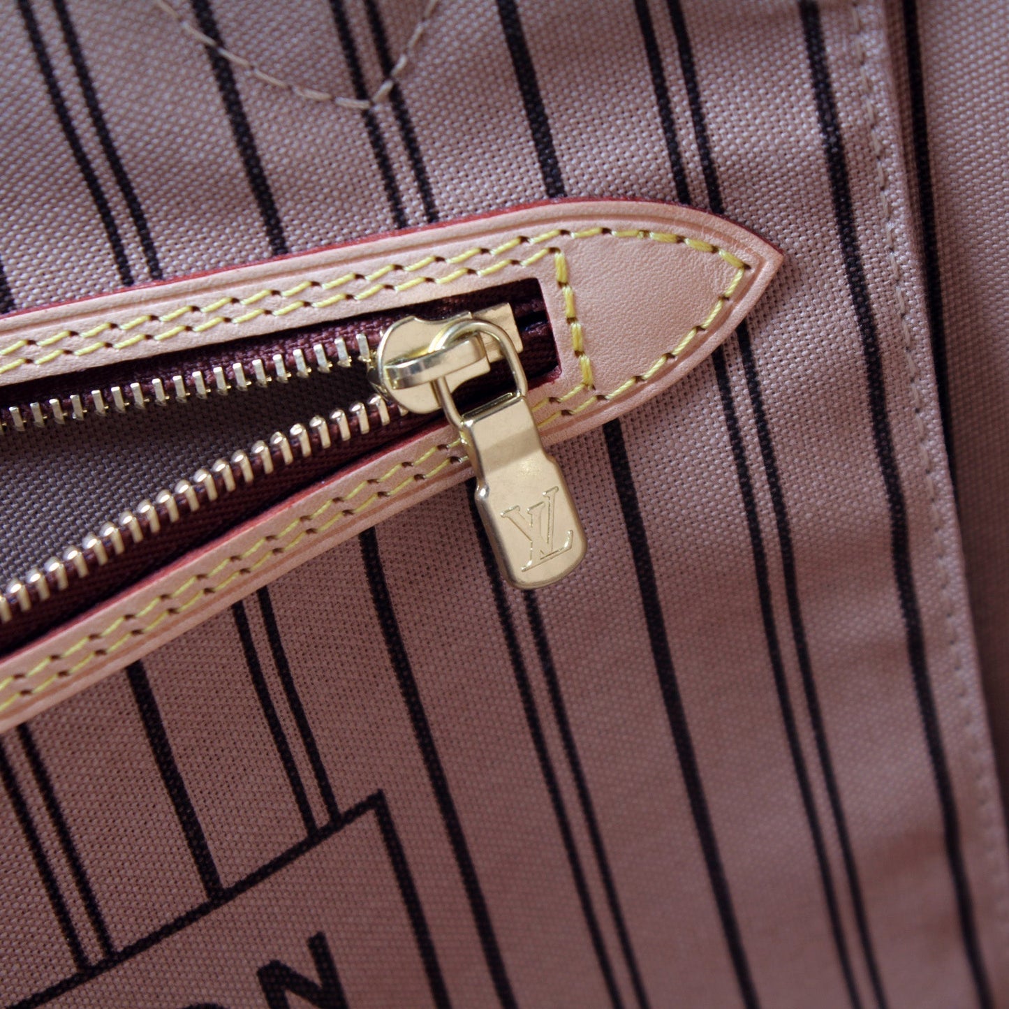 Neverfull MM Monogram