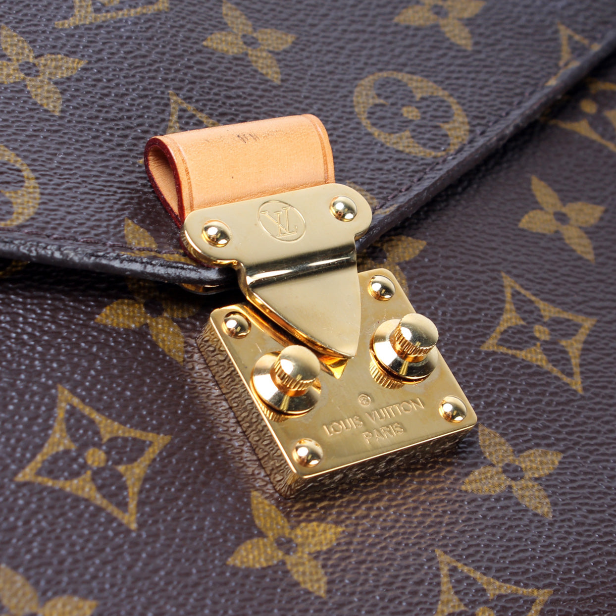 Pochette Metis Monogram