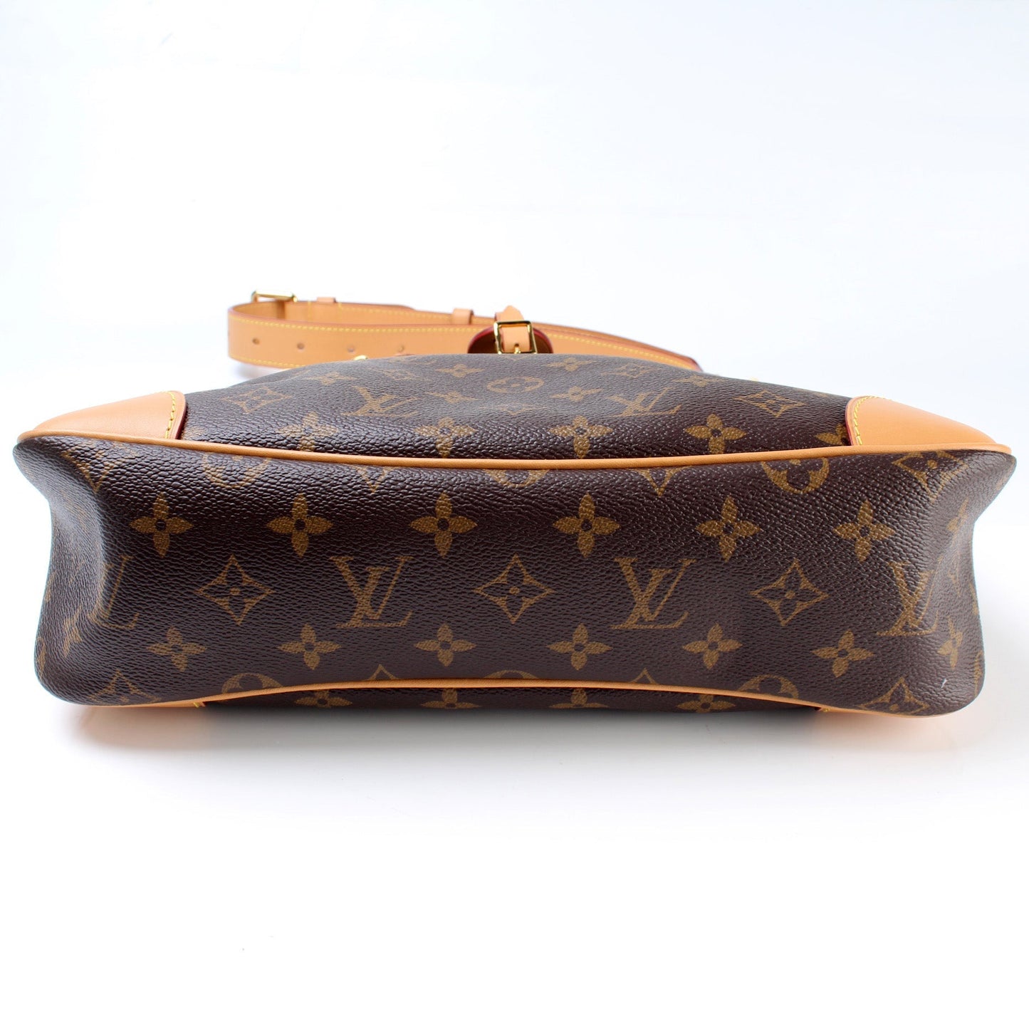 Odeon MM NM Monogram