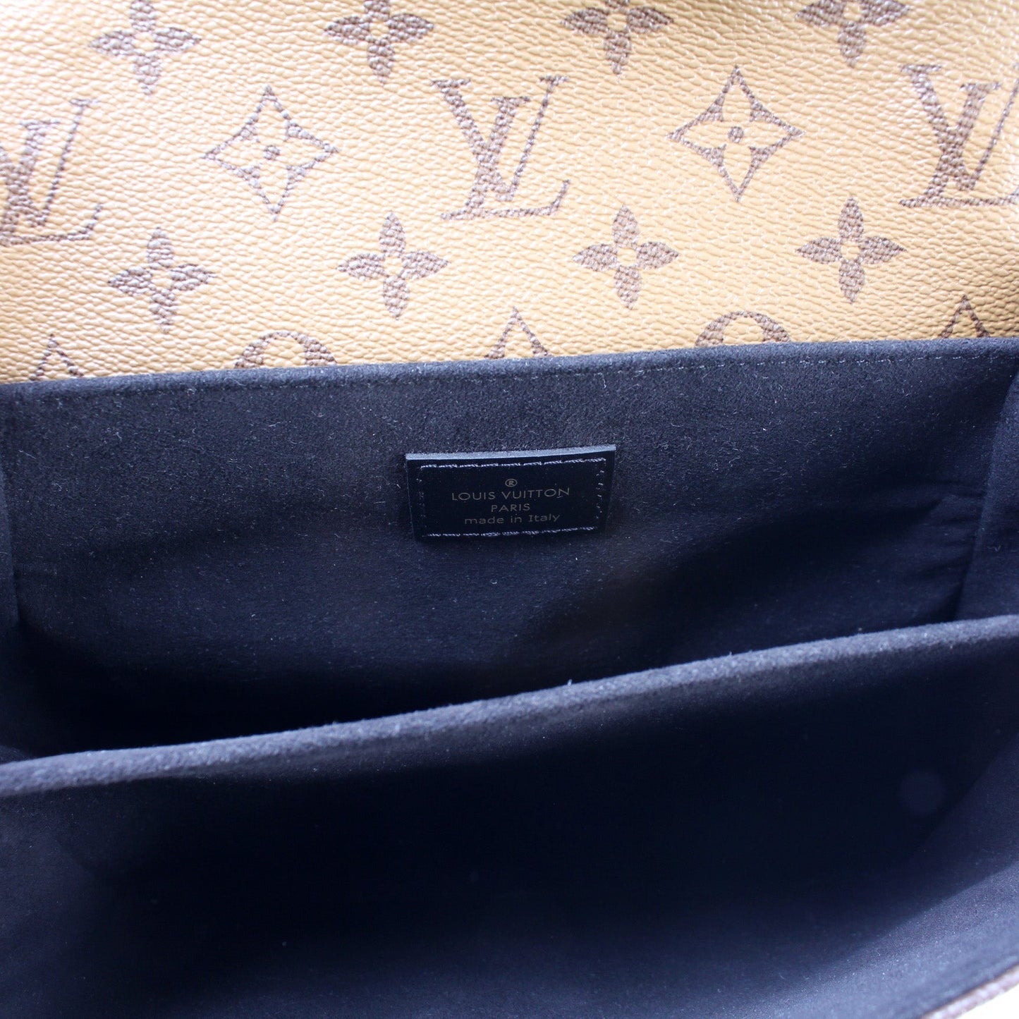Pochette Metis Reverse Monogram