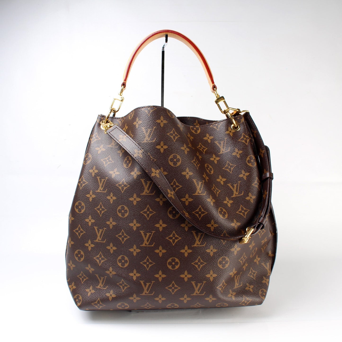 Metis Shoulder Monogram