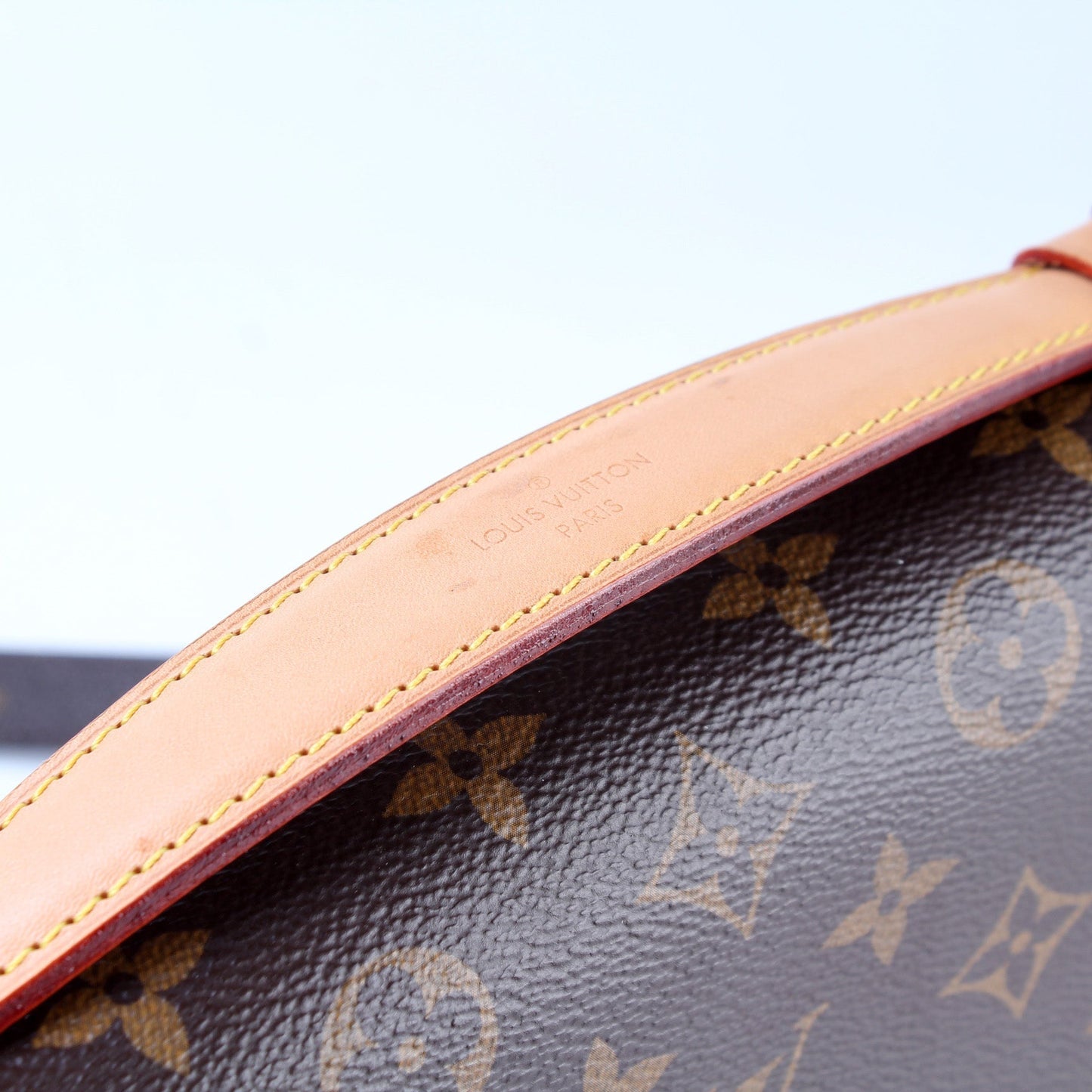 Pochette Metis Monogram