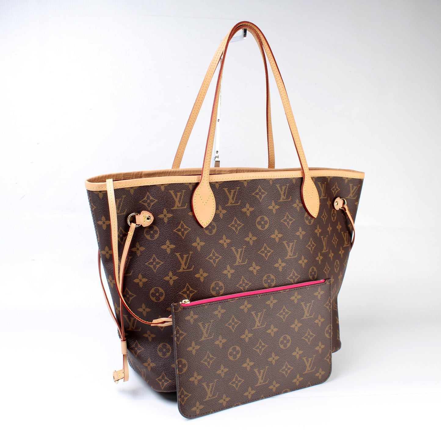 Neverfull MM W/ Wallet Monogram