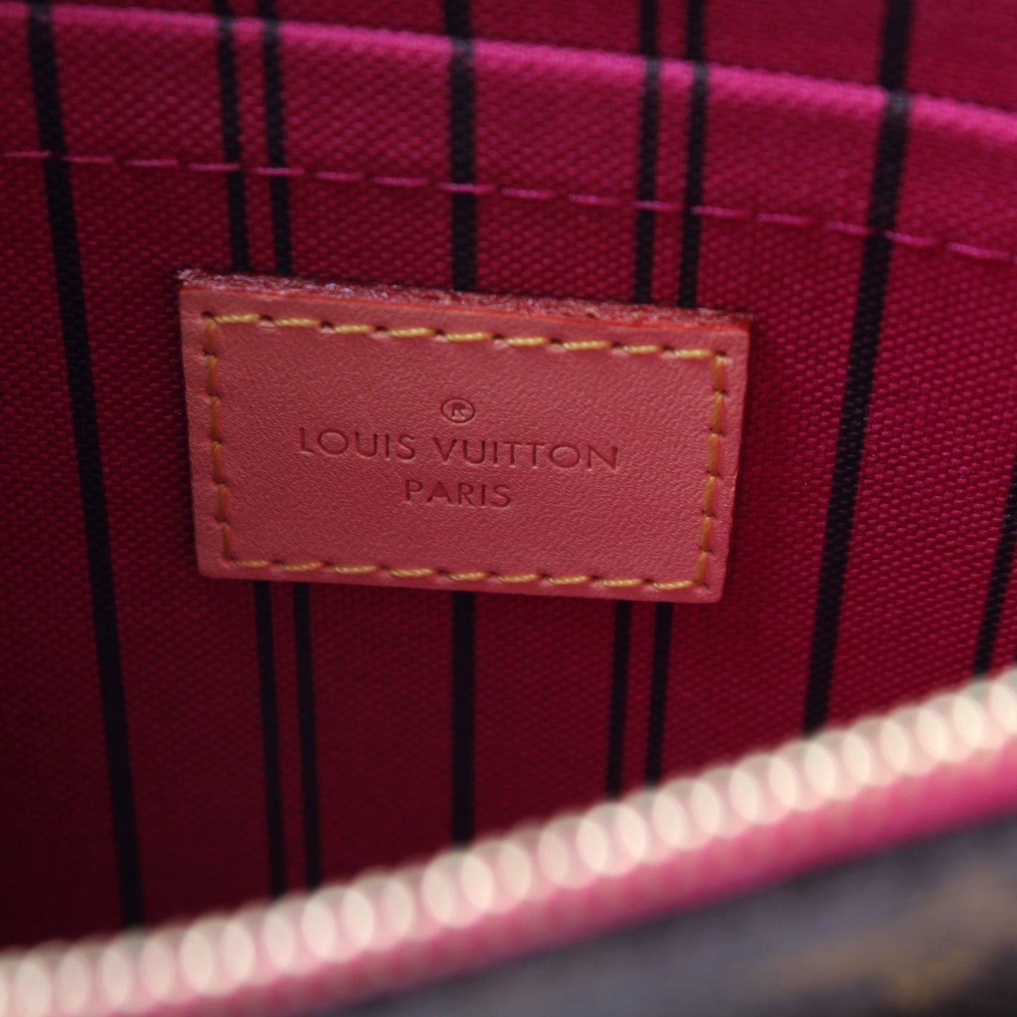 Neverfull MM W/ Wallet Monogram