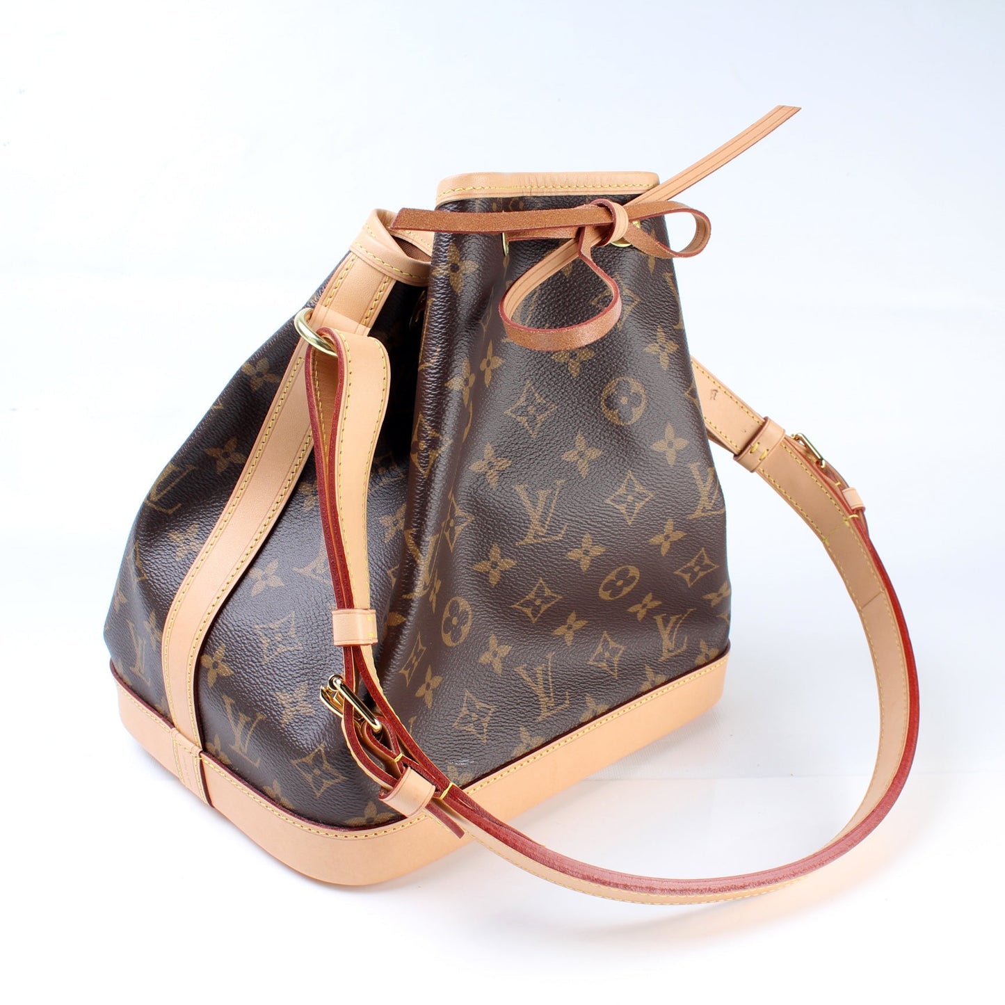 Noe Petit NM Monogram