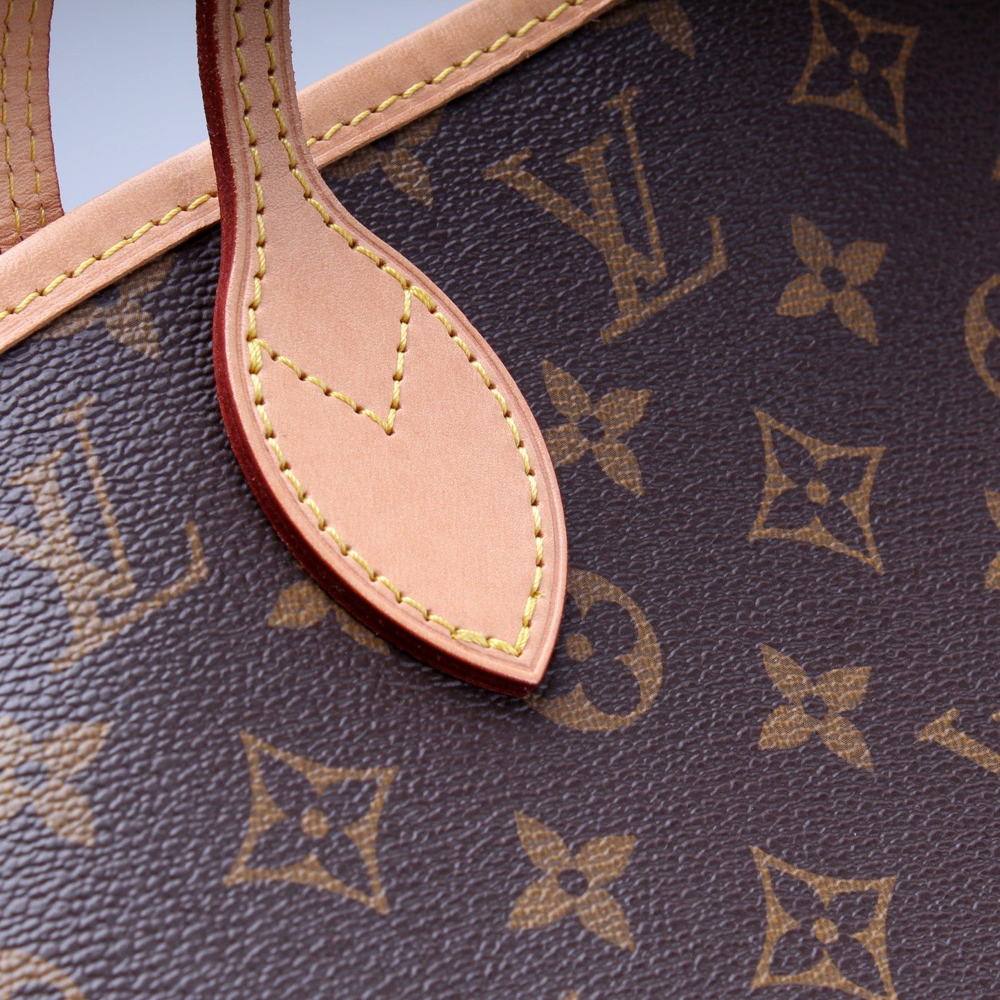 Neverfull MM W/ Wallt Monogram