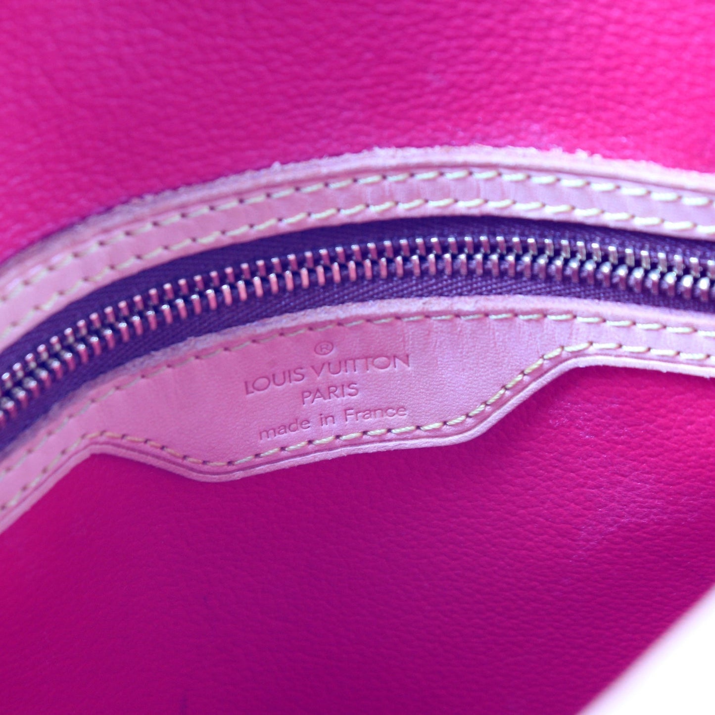 Petit Bucket Cerises