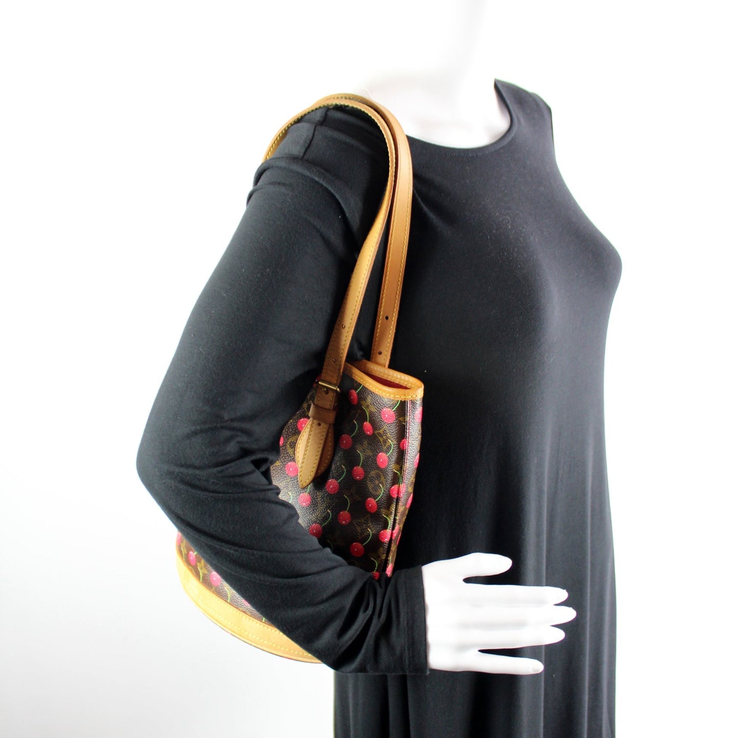 Petit Bucket Cerises