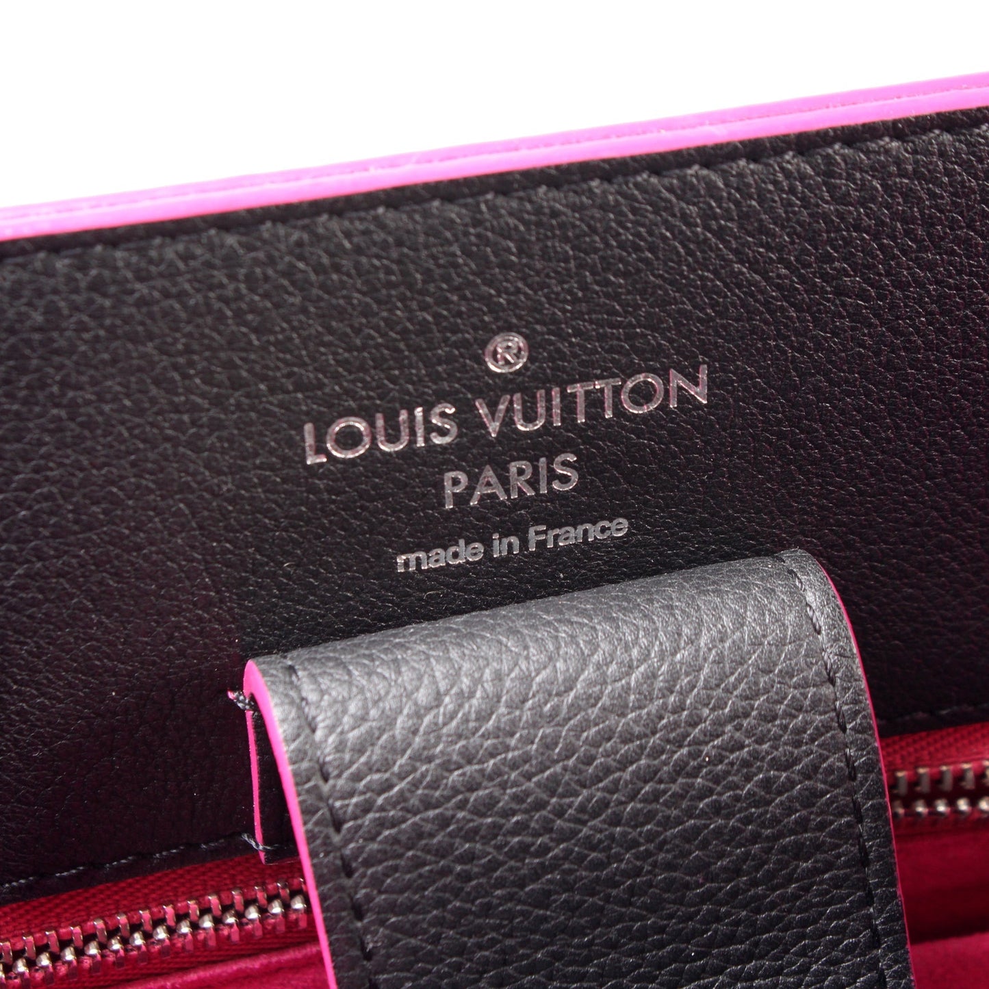 Lockme Bucket Bag Calfskin