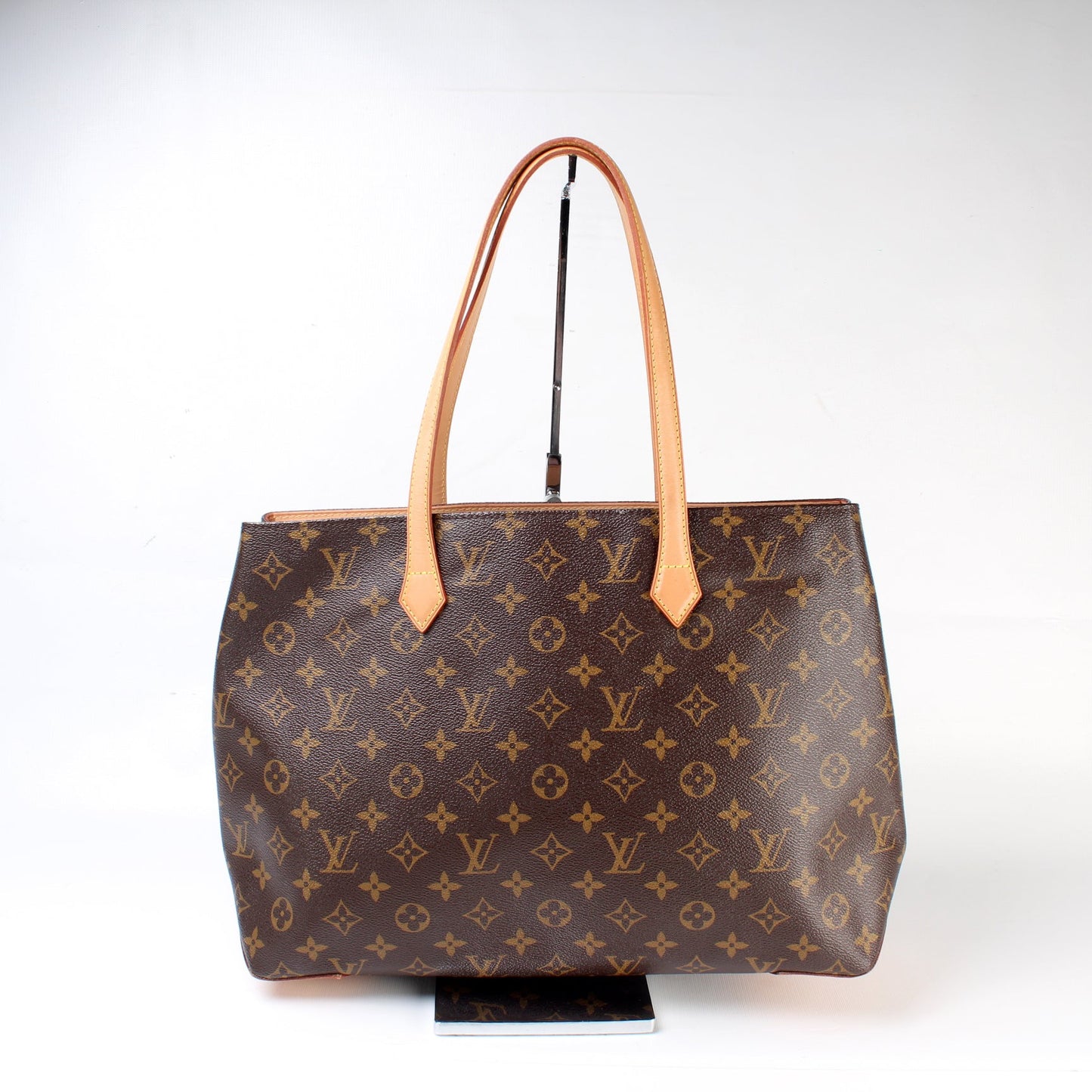 Wilshire MM Monogram