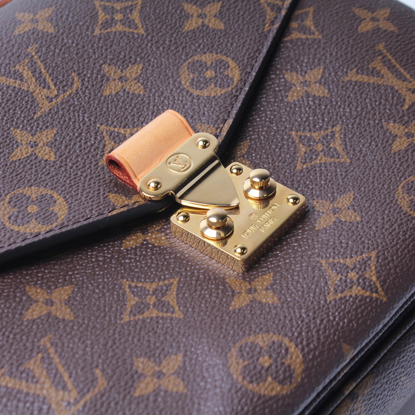 Pochette Metis Monogram