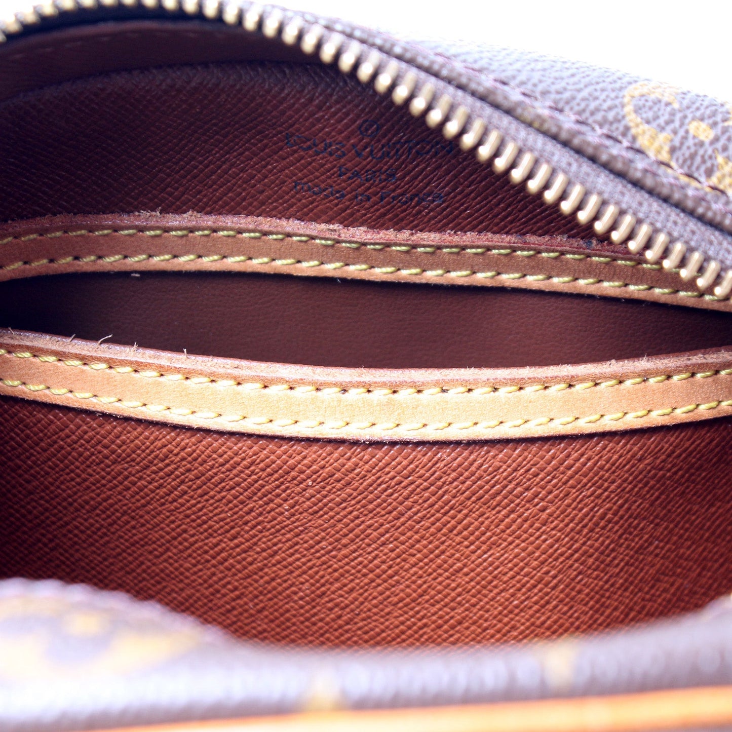 Blois Crossbody Monogram