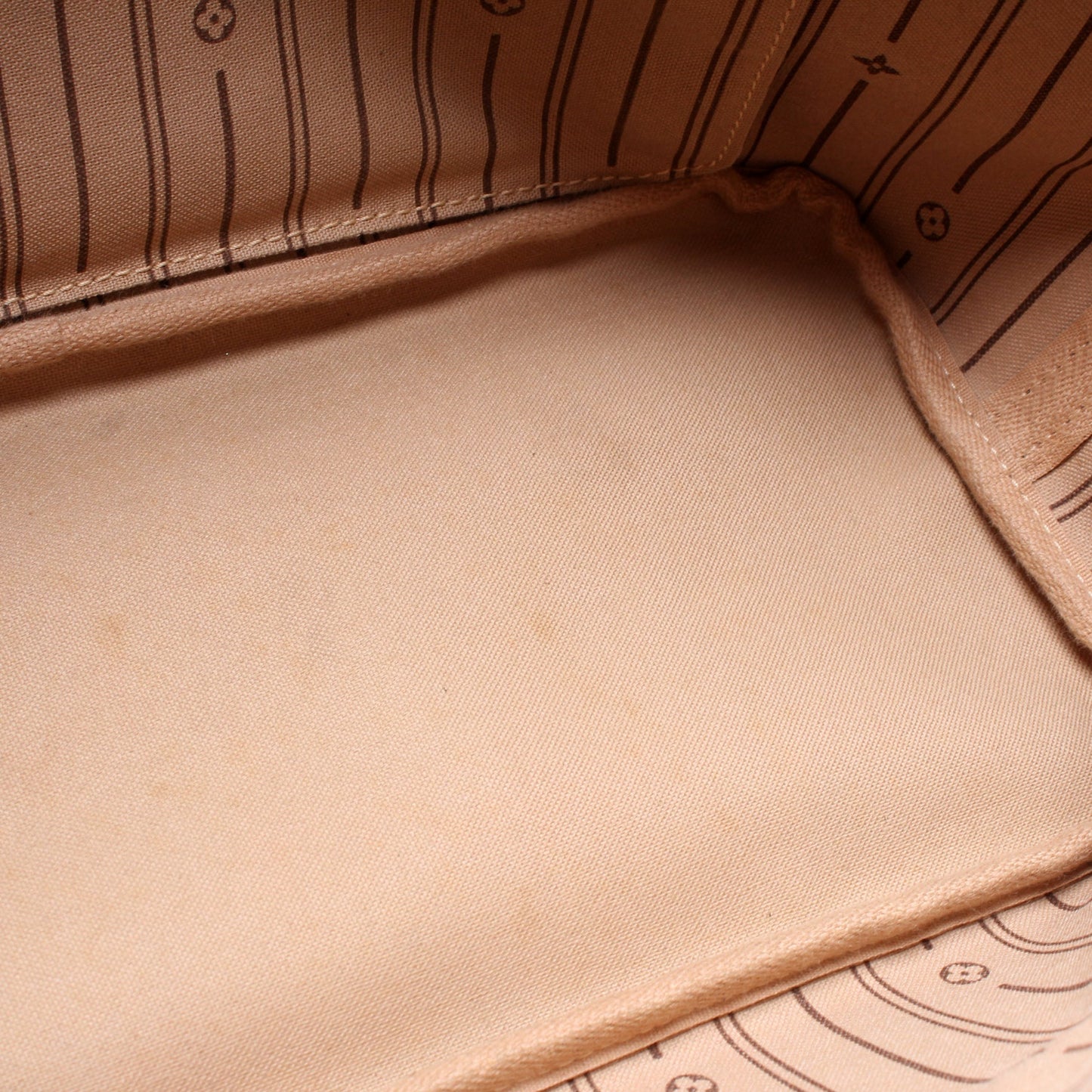 Neverfull MM Monogram