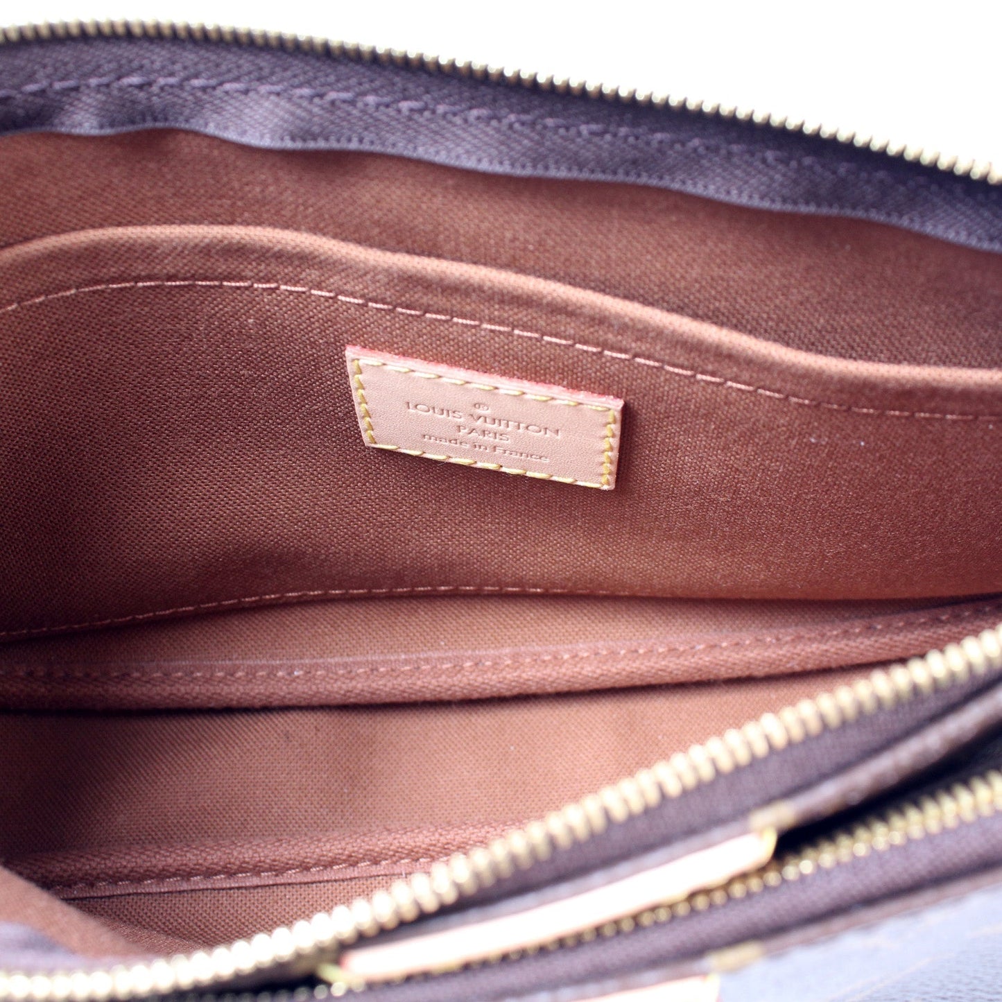 Muli Pochette Monogram