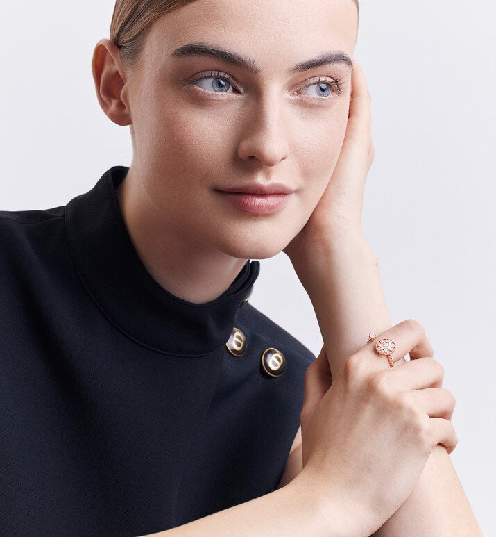Rose Des Vents Ring • Pink Gold and Diamonds