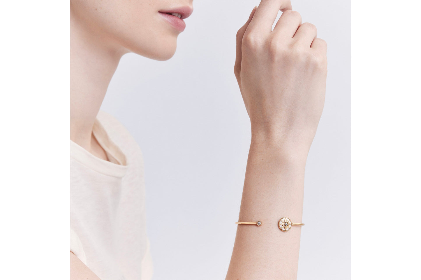 Rose Des Vents Bracelet • Yellow Gold, Diamonds and Mother-of-Pearl