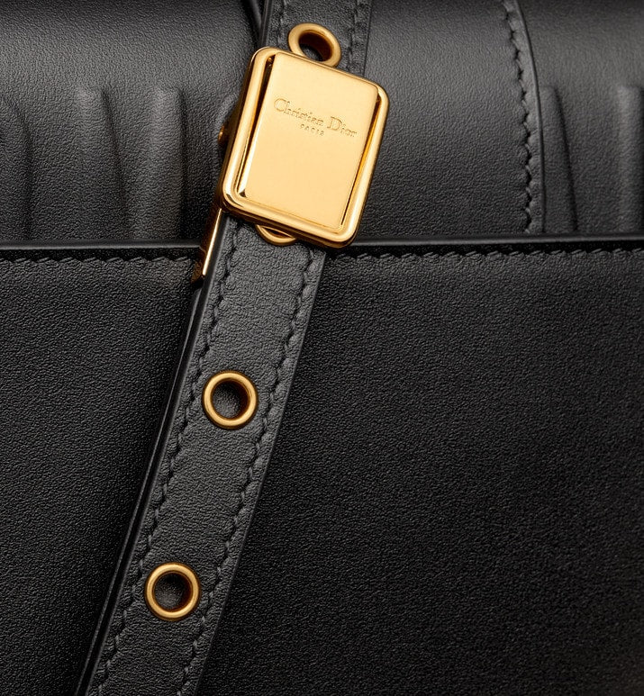 30 Montaigne East-West Bag with Chain • Black Calfskin