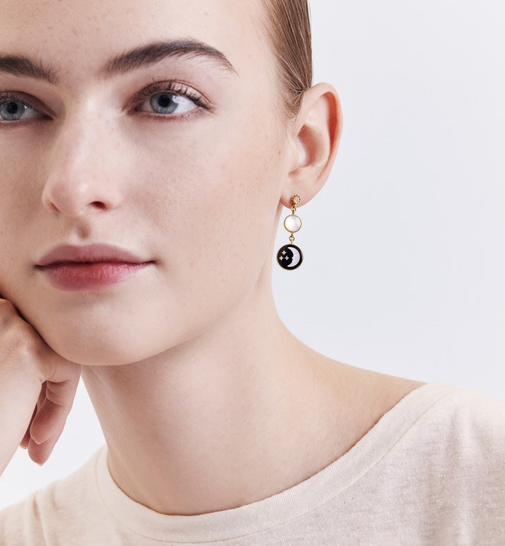 Rose Des Vents and Rose Céleste Earrings • Yellow and White Gold, Diamond, Mother-of-Pearl and Onyx
