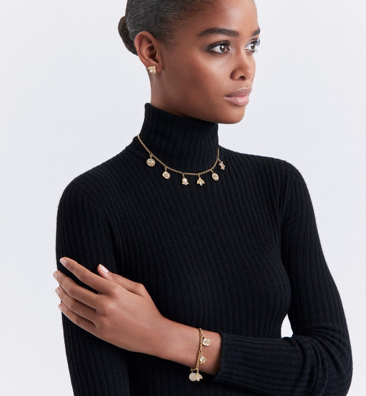 Rose Des Vents Earring • Yellow Gold, Diamonds and Mother-of-Pearl